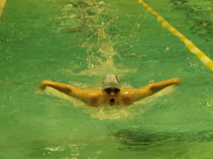 chsswimteam56547.jpg